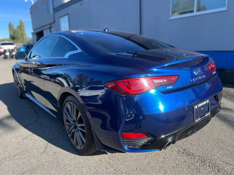 2017 Infiniti Q60 Red Sport 400 image indicator(6)