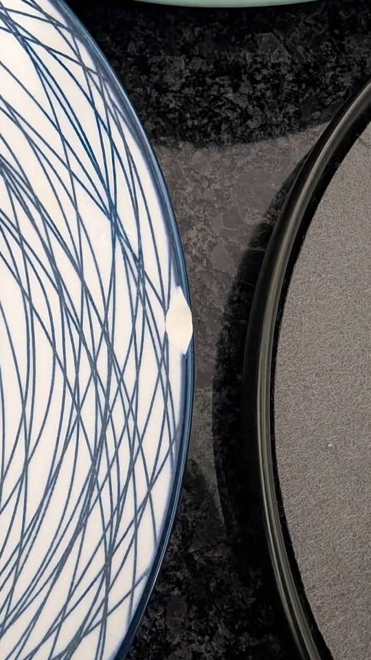 IKEA Ceramic Plates, Bowls and Cups - 33 Pieces - photo 4