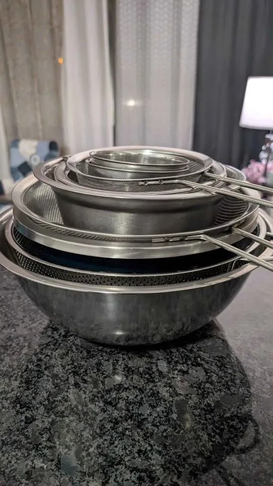 Mixing Bowls and Strainers - 13 pieces image indicator(2)