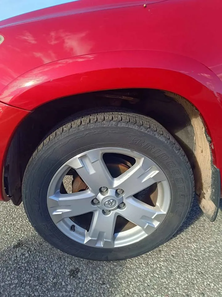 2008 Toyota RAV4 image indicator(2)