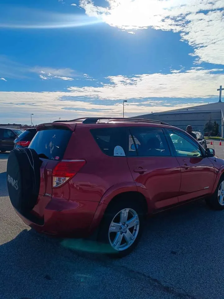 2008 Toyota RAV4 image indicator(3)