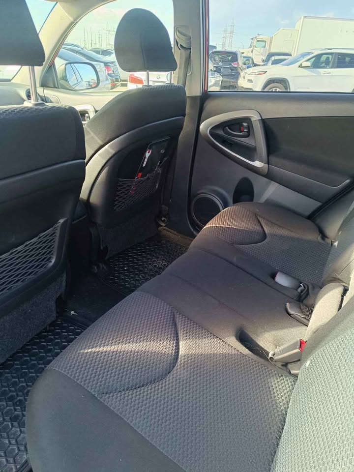 2008 Toyota RAV4 - photo 5