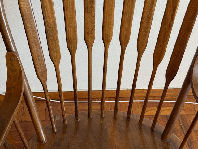 WOODEN ROCKING CHAIR -- all reasonable offers considered - photo 4