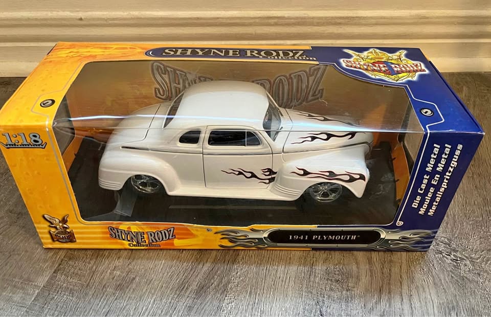 Shyne Rodz 1941 Plymouth Die Cast Metal Collectible Car