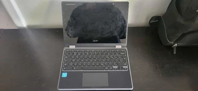 Acer 11.6" Touchscreen 2-in-1 Chromebook image indicator(5)