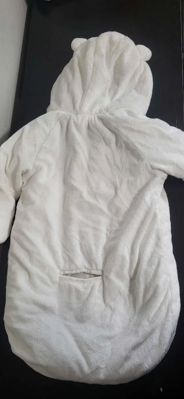 0-6 month Koala carseat snowsuit image indicator(2)