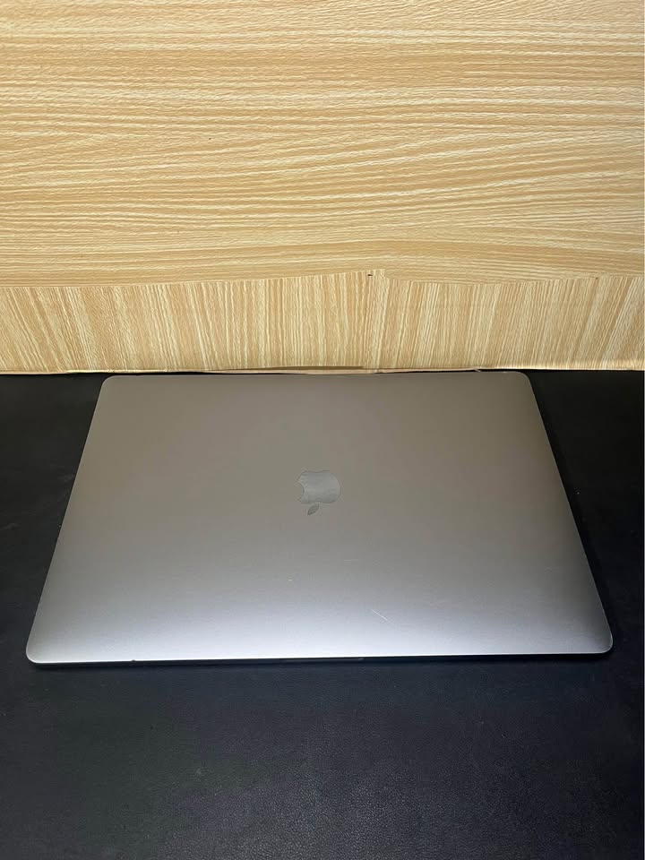 MacBook Pro 15” 2.8GHz 16GB 256SSD Charger Included - photo 4