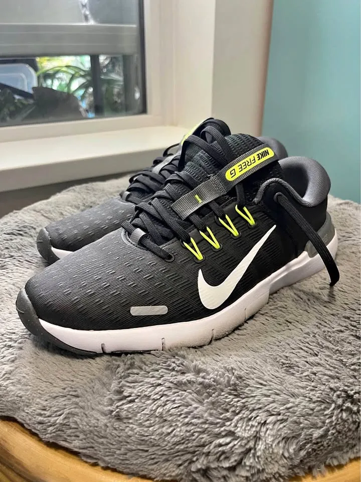 Nike free golf shoe man size 8.5 thumbnail