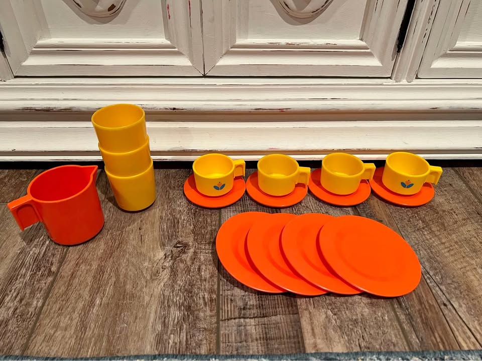 Vintage Fisher Price Kitchen Accessories