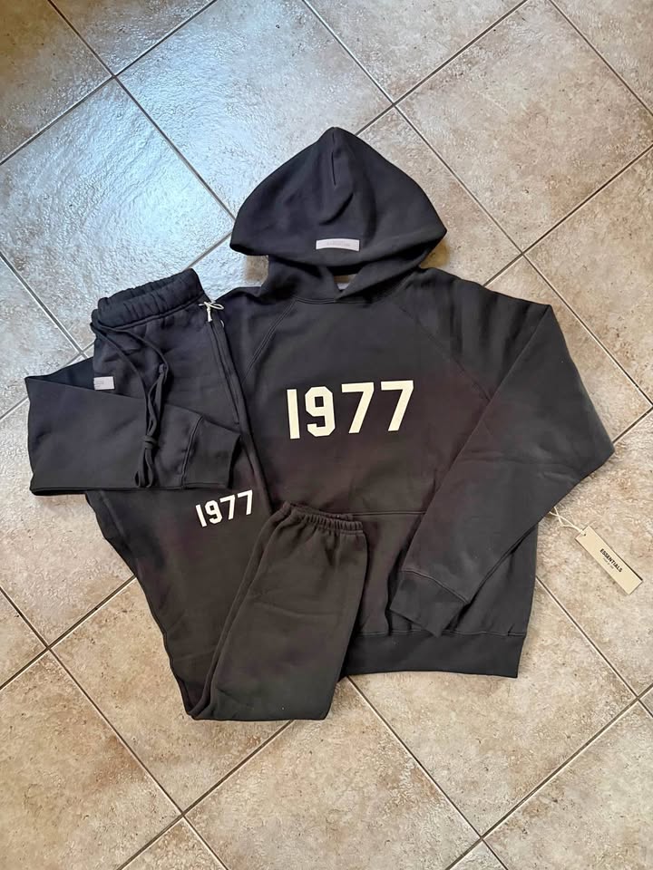 *AUTHENTIC* Essentials 1977 Hoodies + Sweats (Read Description)