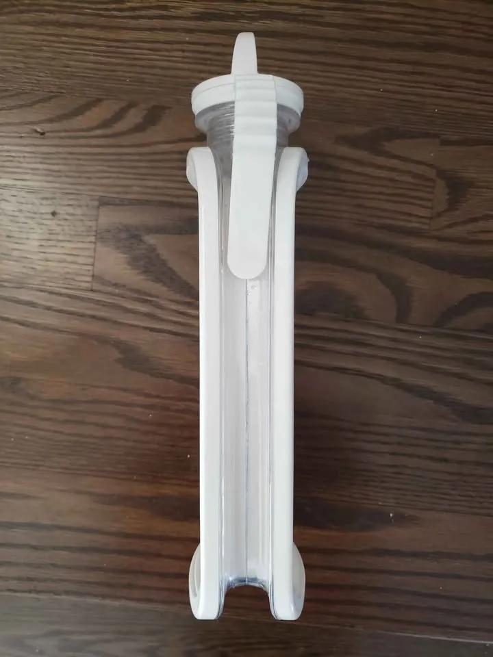 🥕 Portable Ice Ball Making Mold Water Bottle with Lid image indicator(2)