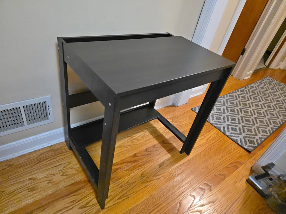 IKEA LAIVA desk