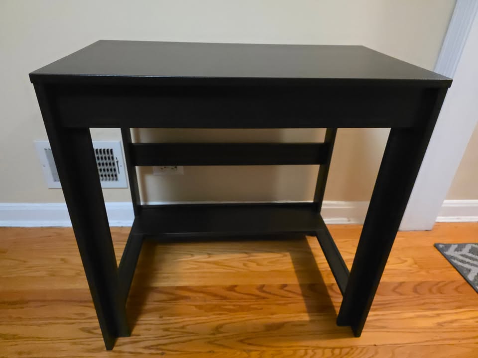 IKEA LAIVA desk - photo 2