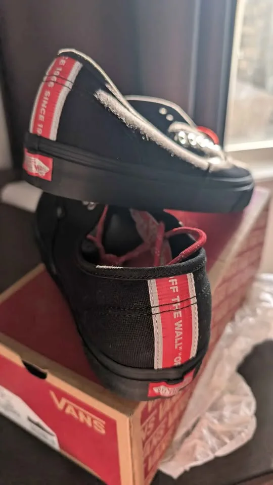 Brand New Vans OTW Men's Shoes - Size 11 image indicator(2)