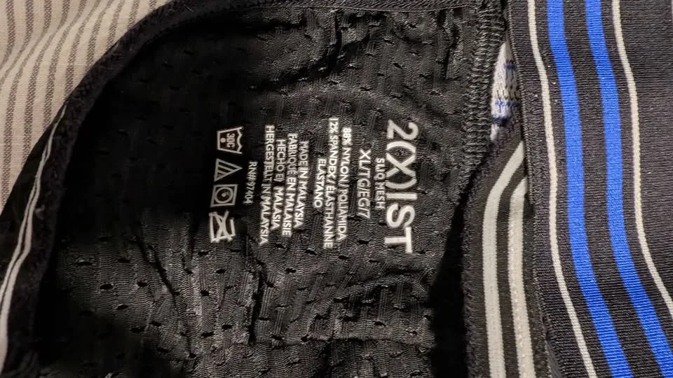 Men's 2(x)ist Thongs - XL image indicator(3)