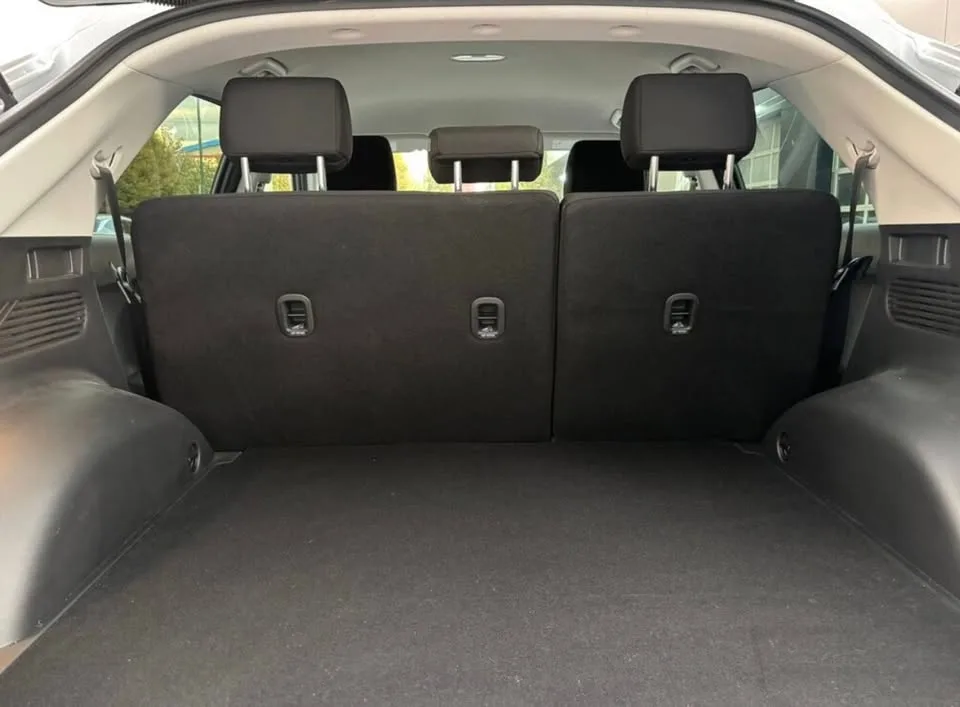 2023 Hyundai IONIQ 5 Preferred RWD Long Range image indicator(4)