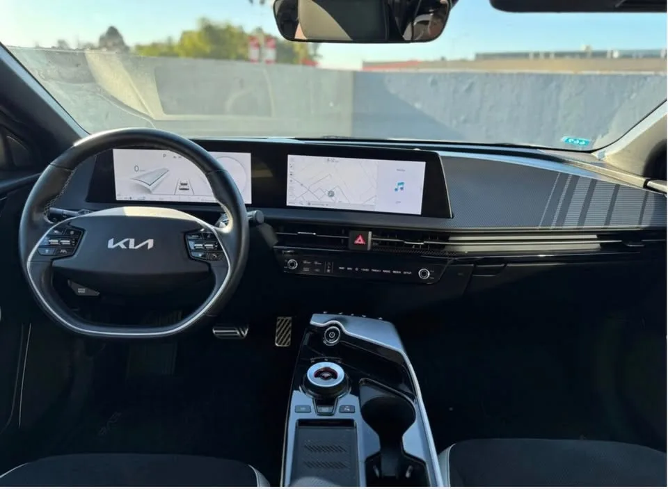 2024 Kia EV6 Land W/GT-Line Pkg 2 image indicator(3)