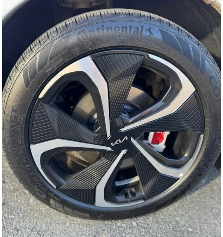 2024 Kia EV6 Land W/GT-Line Pkg 2 image indicator(7)