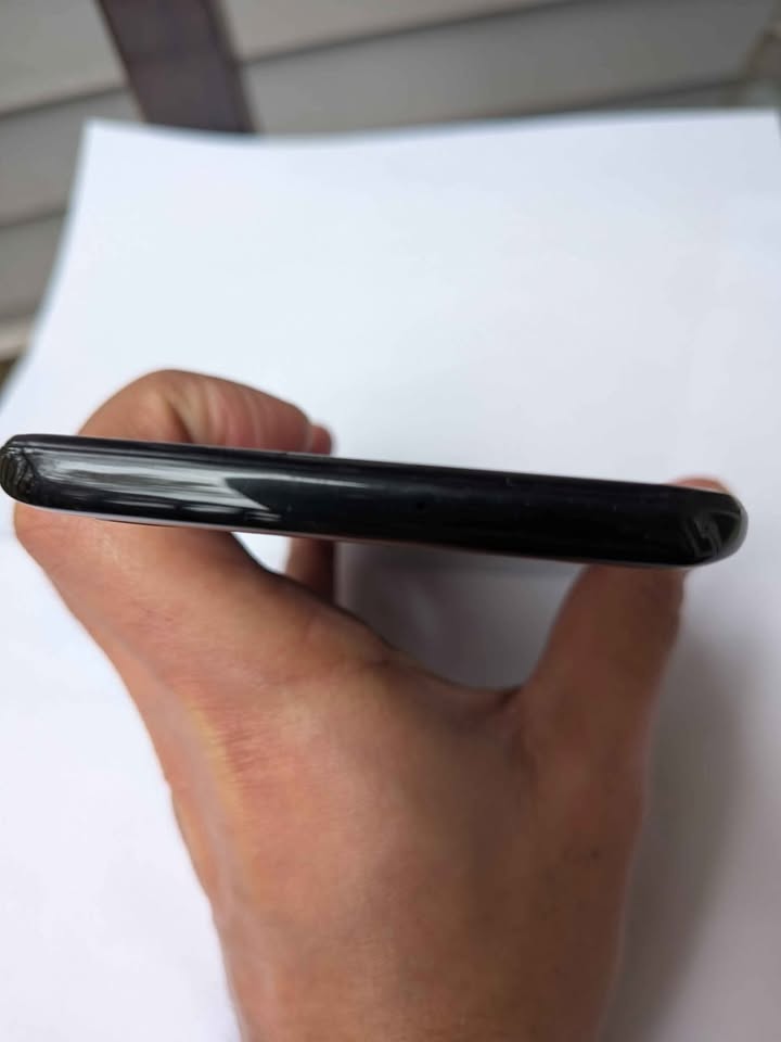 Samsung Galaxy A20 Unlocked w/ Extras - photo 5