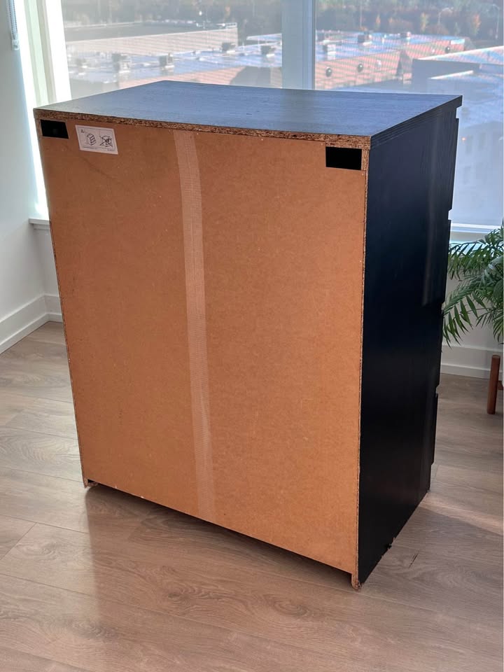 IKEA MALM 4-Drawer Dresser - photo 4