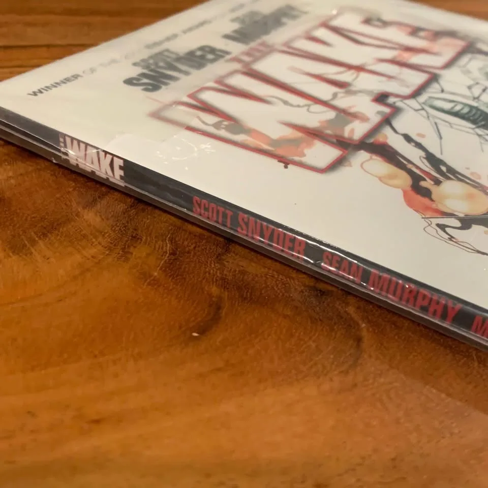 The Wake - Graphic Novel image indicator(2)