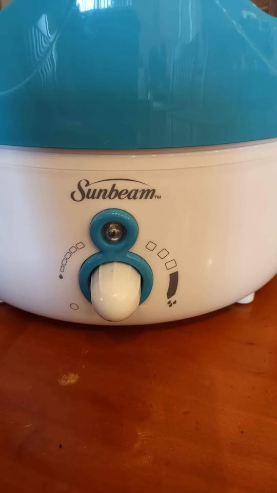 Sunbeam Humidifier - photo 2
