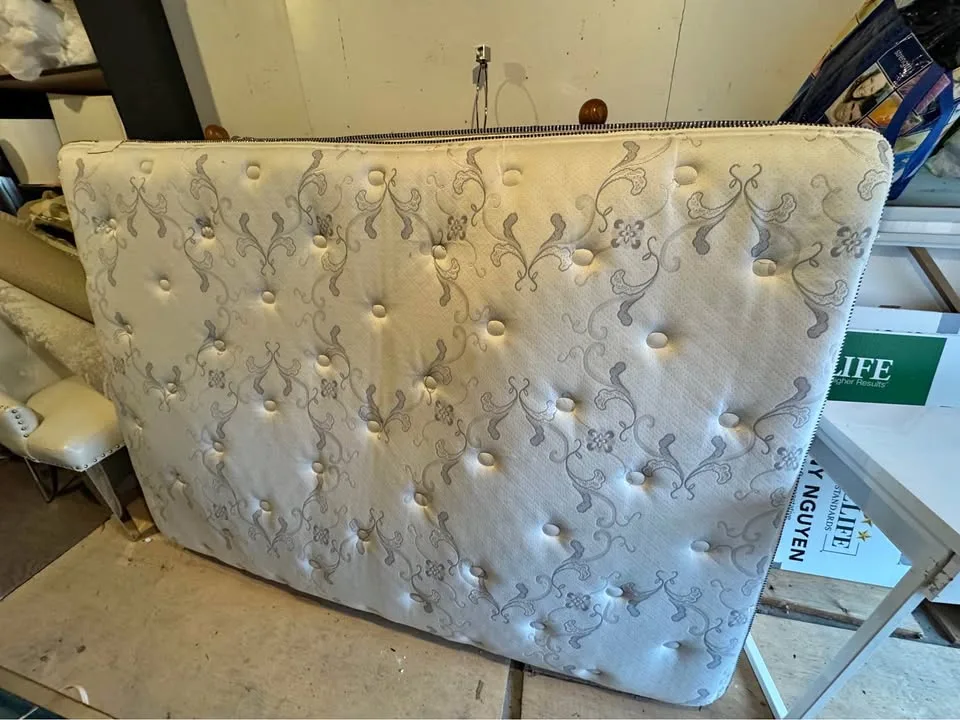 Serta Queen Mattress and Bed Frame thumbnail