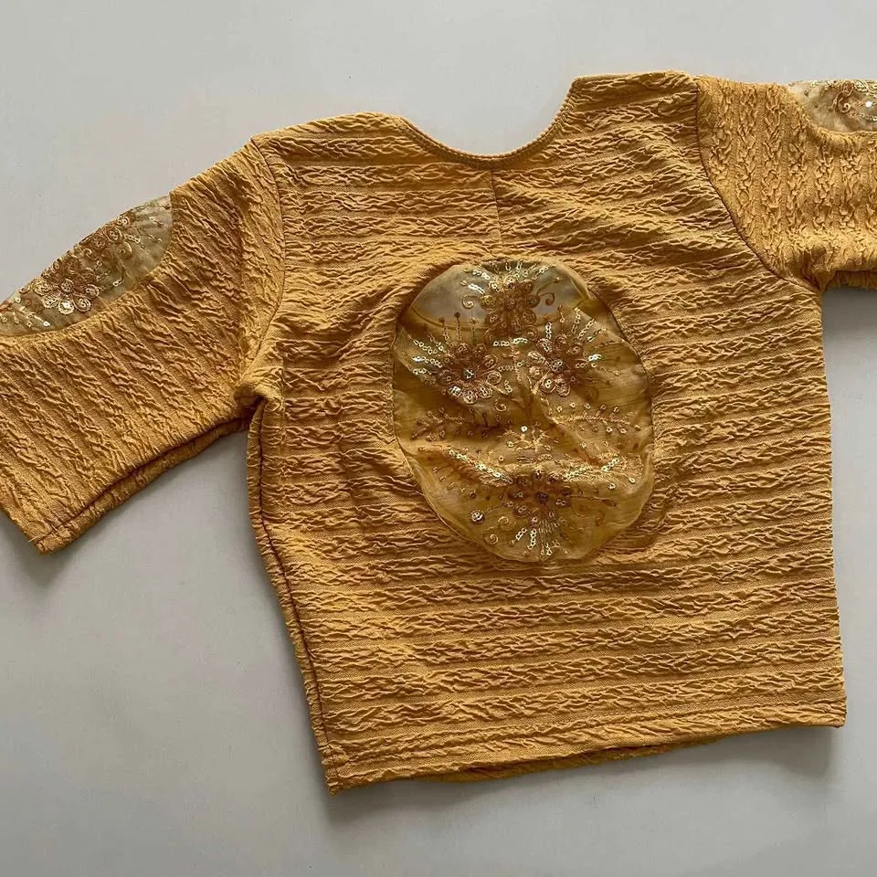 Stretchable blouse image indicator(3)