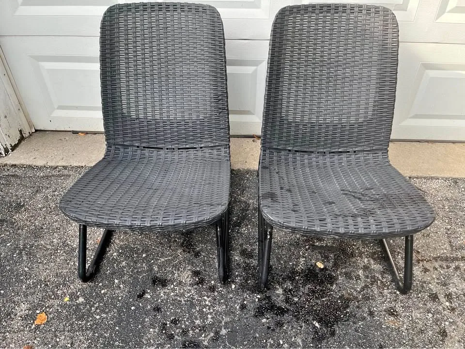 Pair (2) of patio chairs thumbnail