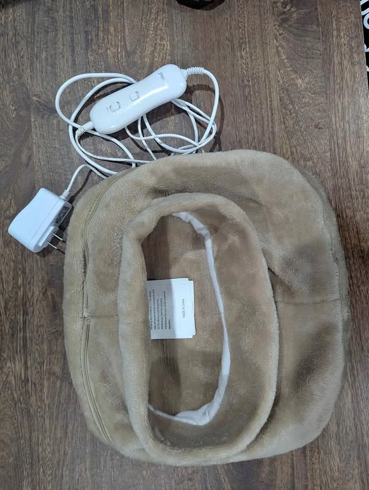 NuvoMed- vibrating heated foot massager thumbnail