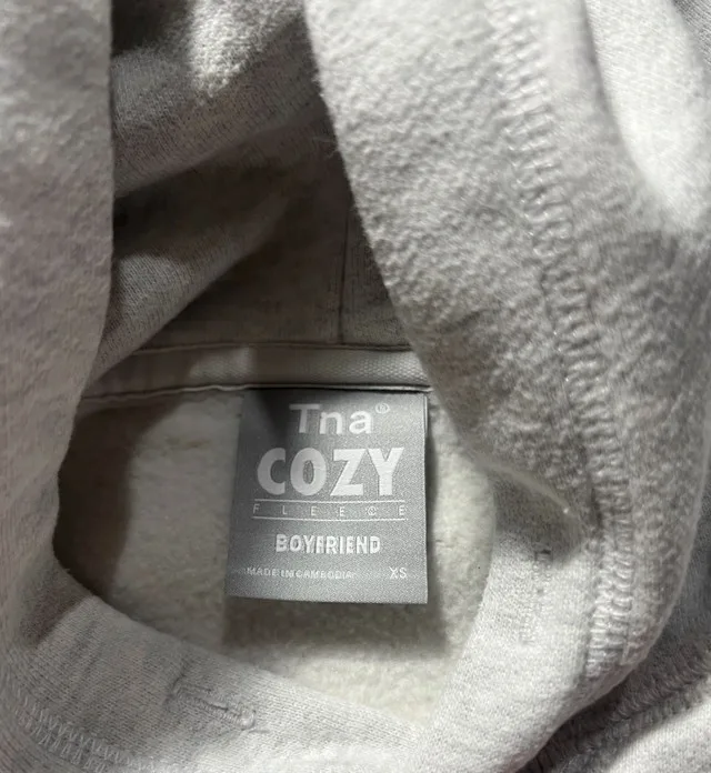 TNA Hoodie image indicator(3)