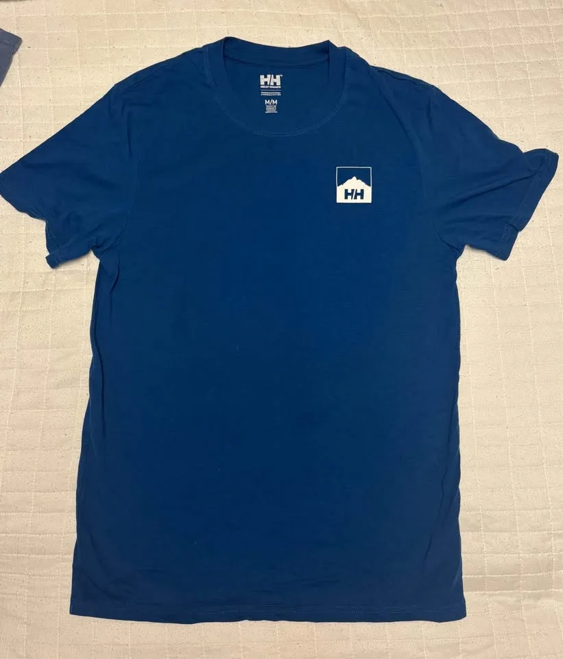 Men’s Size M T-Shirts & Hoodie Bundle image indicator(4)