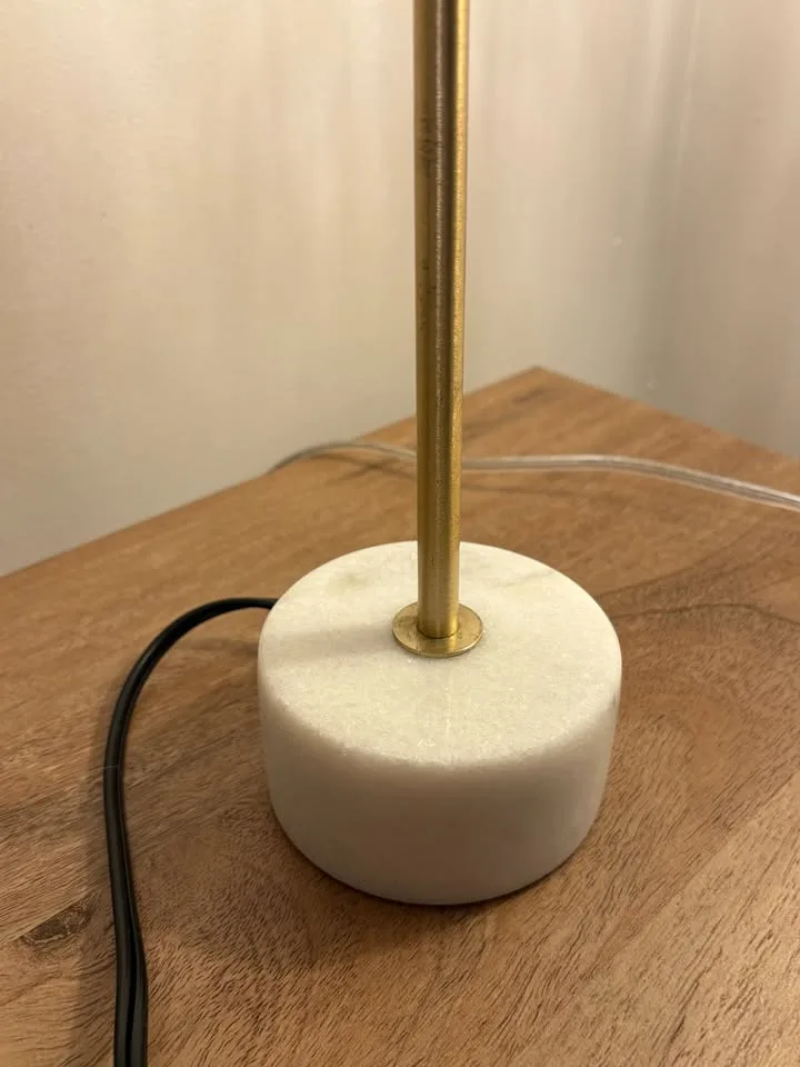 Table Lamp image indicator(2)