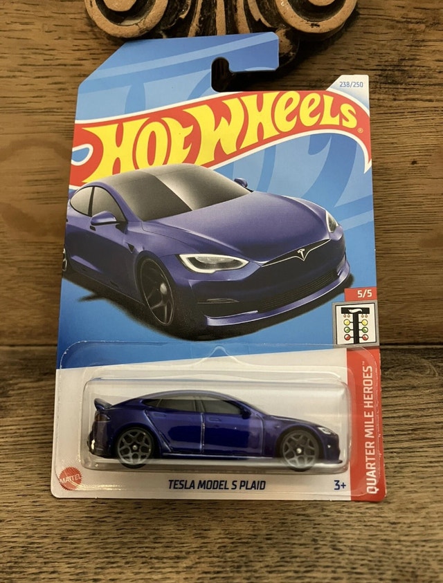Tesla Model S Plaid #238 * BLUE * 2024 Hot Wheels Case P