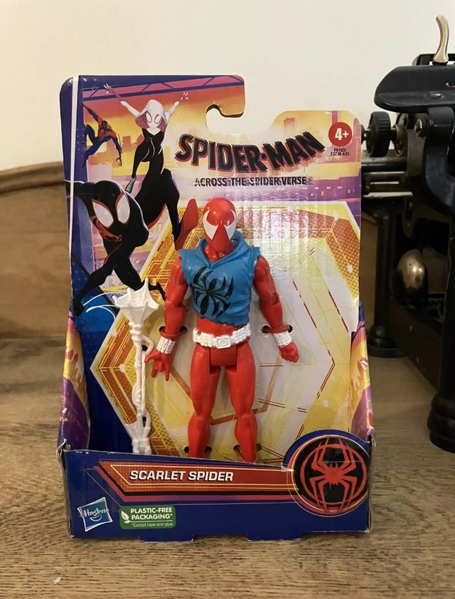 2023 Spiderman Across the Spider-Verse SCARLET SPIDER 6 In Figur