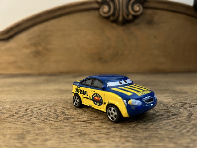 Disney Pixar Cars Movie RACE OFFICIAL TOM Diecast Car