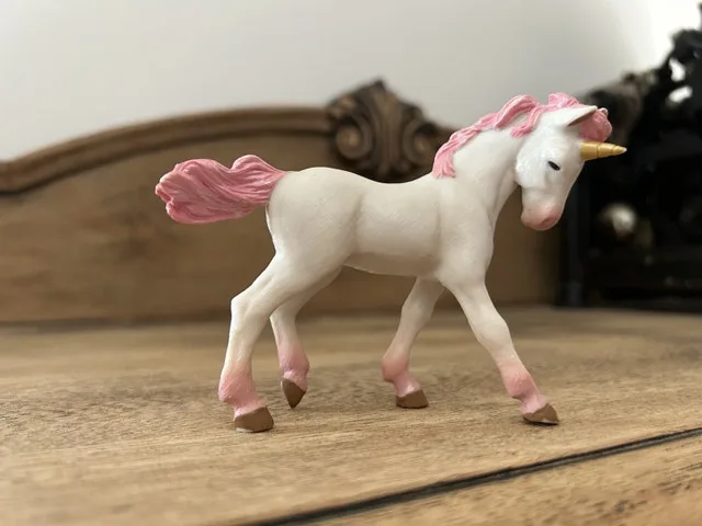 Papp Unicorn Young Figure