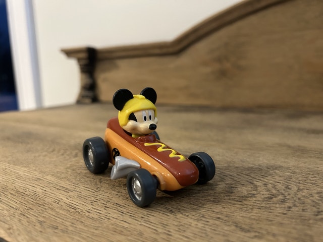 Fisher-Price Disney Mickey's Hot Di