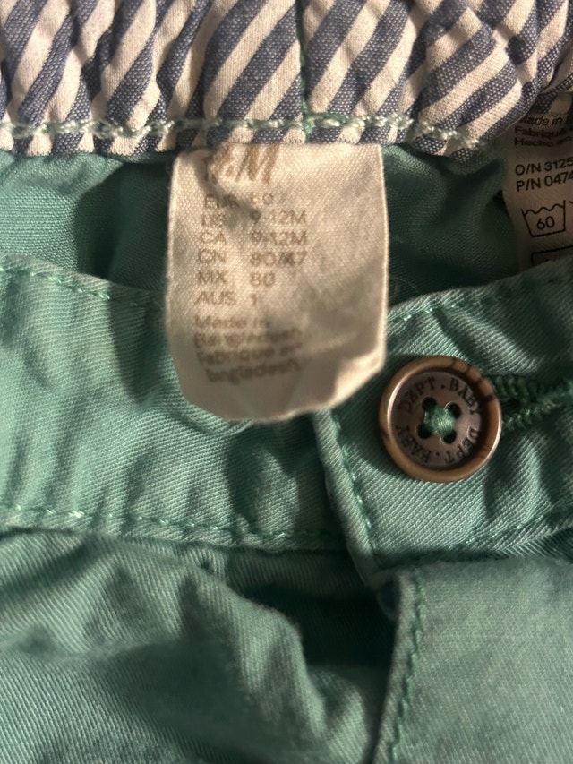 Boys shorts H&M size 9-12 months - photo 3