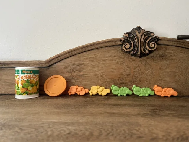 Vintage Fisher Price Fun With Food Mixed Veggies Soup Containe W