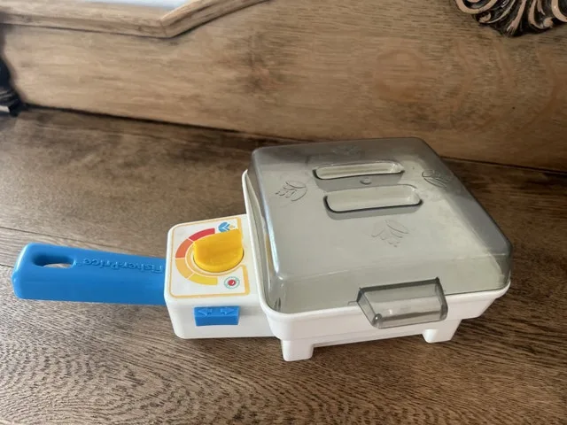 Vintage Fisher Price Fun With Food Super Skillet