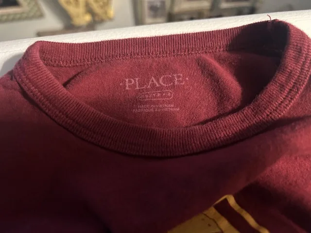 Boys hockey t shirt size xs 4 image indicator(2)