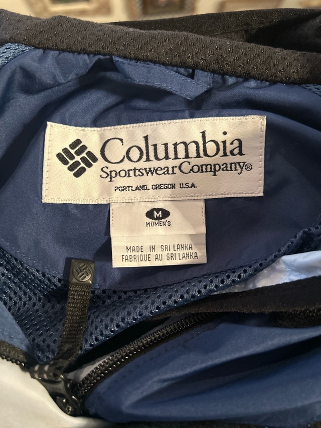 Women’s Columbia spring fall wind breaker jacket size medium - photo 3