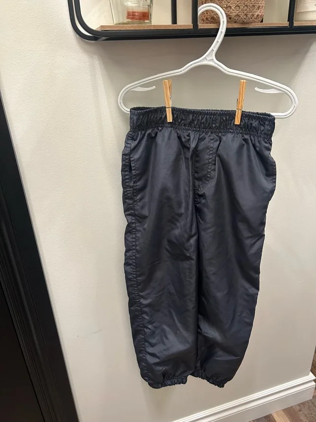 Kids lined slush / wind pants size 6