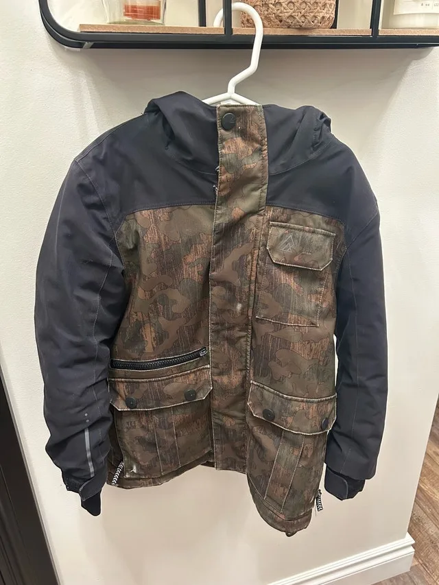 Boys ripzone winter jacket size xs