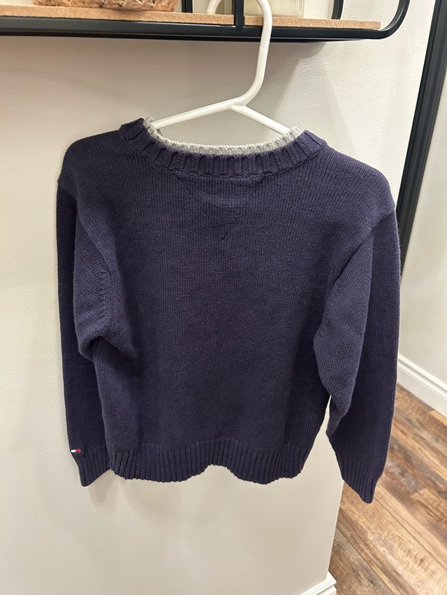 Boys Sweater Size 4T - photo 2
