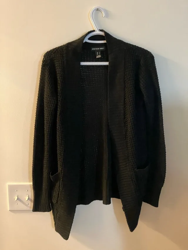 Women’s Streetwear Society Cardigan Size Small