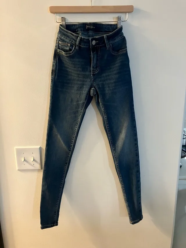Women’s Warehouse One Skinny Size 24 Regular Jeans