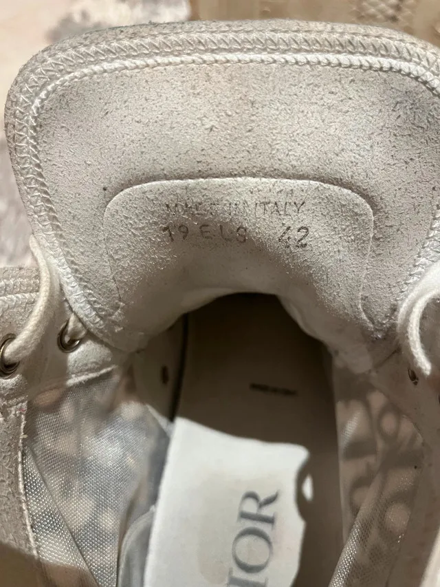 Men’s Dior Shoes - size 42 image indicator(4)
