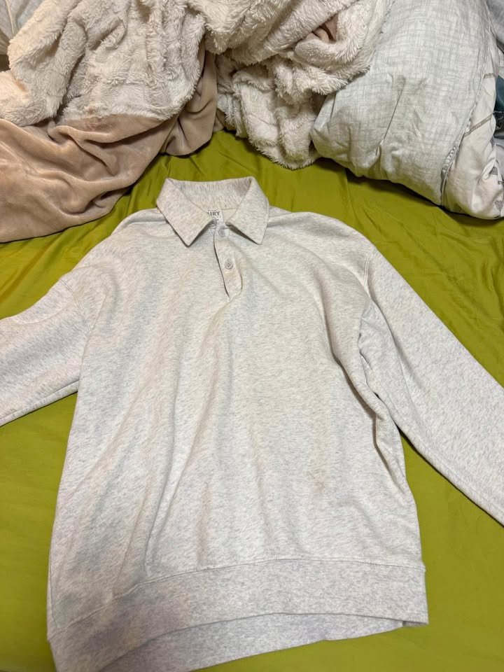 Aritzia Polo Boyfriend Airy Sweatshirt